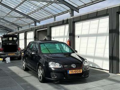 VW Golf V