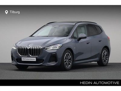 Sparkling copper grau metallic (grijs metallic) Gebruikt 2022 BMW 220 Active Tourer Comfort Edition MPV | € 34.880 (Eerlijke prijs)