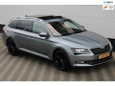 Occasion Skoda Superb LAURIN & KLEMENT 219 PK (161 kW) 2017 Grijs Hatchback