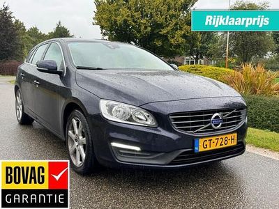 Blauw Occasion 2015 Volvo V60 Momentum Stationwagen | € 13.900 (Eerlijke prijs)