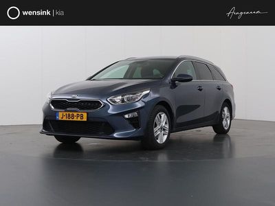 Blauw Gebruikt 2020 Kia Ceed Hatchback | € 16.935 (Eerlijke prijs)