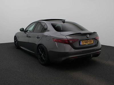 Grijs Gebruikt 2019 Alfa Romeo Giulia Tech Edition Sedan | € 27.900 (Eerlijke prijs)