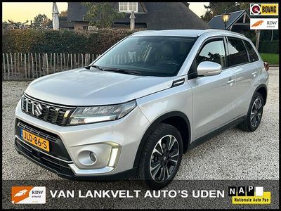 Zilver (metallic) Occasion 2021 Suzuki Vitara Style SUV | € 18.950 (Eerlijke prijs)