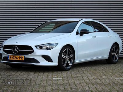 Wit Gebruikt 2022 Mercedes CLA180 Luxury Sedan | € 29.950 (Eerlijke prijs)