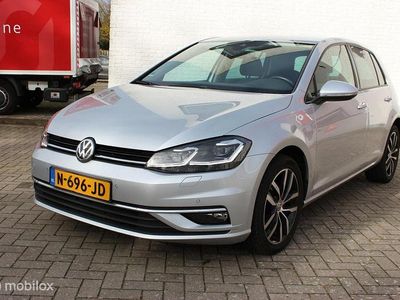 Grijs Gebruikt 2019 VW Golf VII Highline Hatchback | € 10.950 (Super prijs)