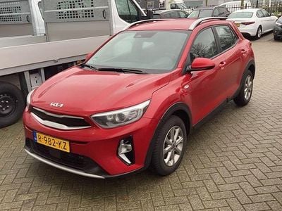 Rood Occasion 2022 Kia Stonic Edition 7 SUV | € 17.840 (Goede deal)