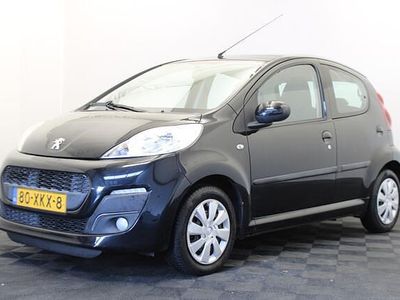 Occasion Peugeot 107 Envy 68 PK (50 kW) 2012 Zwart (metallic) Hatchback
