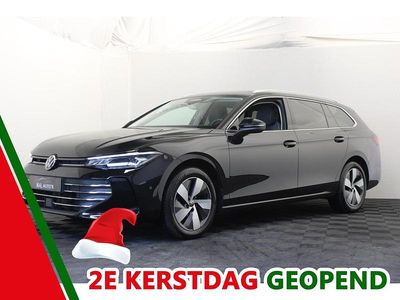 Zwart Gebruikt 2024 VW Passat Business Stationwagen | € 31.999 (Eerlijke prijs)