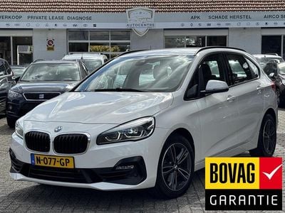Wit Gebruikt 2018 BMW 220 Executive Stationwagen | € 15.999 (Super prijs)