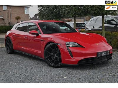 Occasion Porsche Taycan Cross Turismo 350 kW (477 PK) 2023 Rood Stationwagen