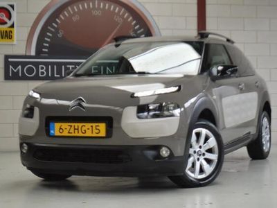 tweedehands Citroën C4 Cactus 1.2 110PK Shine Panorama all-season