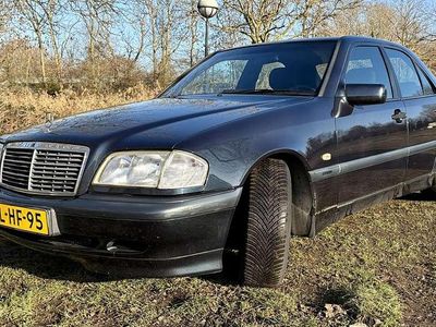 Blauw Occasion 1999 Mercedes C200 Sedan | € 4.400