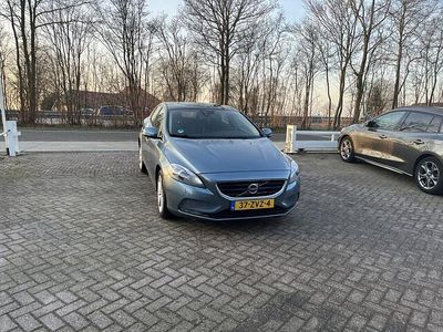 Occasion Volvo V40 Momentum 150 PK (110 kW) 2013 Blauw (metallic) Hatchback