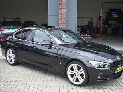 BMW 330e