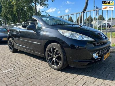 tweedehands Peugeot 207 CC 1.6 VTi Roland Garros, leer, climate, stoelverw, PDC, inruil mogelijk.