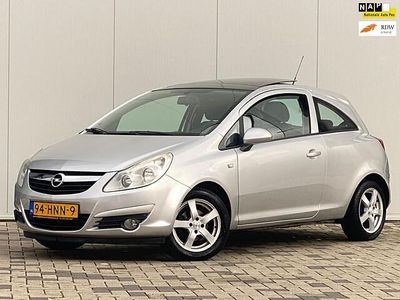 Grijs Occasion 2009 Opel Corsa Cosmo Hatchback | € 4.650 (Eerlijke prijs)