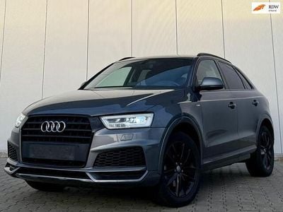 Grijs (metallic) Gebruikt 2018 Audi Q3 Sport SUV | € 11.999