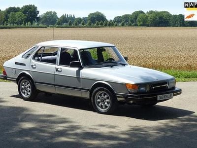 Zilver Gebruikt 1985 Saab 900 Hatchback | € 16.500
