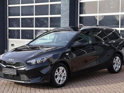Zwart Occasion 2022 Kia Ceed Sportswagon Stationwagen | € 17.950 (Eerlijke prijs)