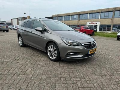tweedehands Opel Astra SPORTS TOURER 1.6 DIESEL XENON/NAVI