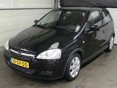 tweedehands Opel Corsa 1.2-16V Silverline - Airco - Weinig KM NAP - APK 2