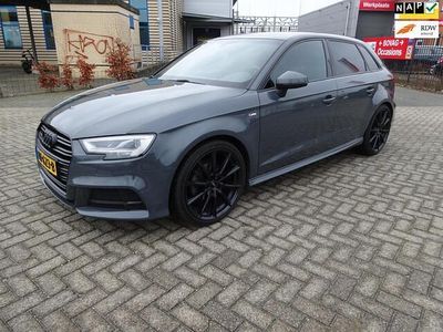 Grijs (metallic) Occasion 2017 Audi A3 Sportback S-Line Hatchback | € 12.745 (Eerlijke prijs)