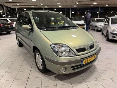 Occasion Renault Scénic II Dynamique 139 PK (102 kW) 2003 Groen MPV