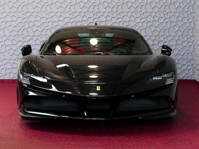 Occasion Ferrari SF90 2022 Zwart (metallic) Coupé