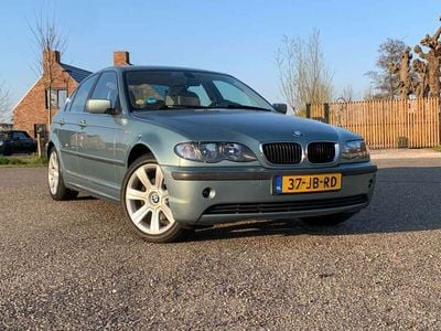 BMW 325