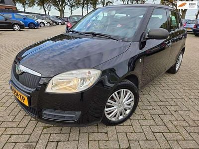Zwart (metallic) Occasion 2008 Skoda Fabia Classic Hatchback | € 1.999 (Goede deal)