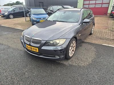 BMW 325