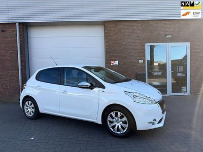Occasion Peugeot 208 Style 82 PK (60 kW) 2015 Wit Hatchback