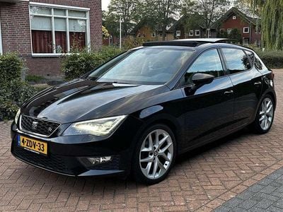 Zwart Gebruikt 2015 Seat Leon FR Stationwagen | € 11.950 (Eerlijke prijs)