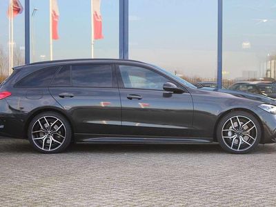 Grijs Occasion 2023 Mercedes C300e AMG line Stationwagen | € 37.900 (Eerlijke prijs)