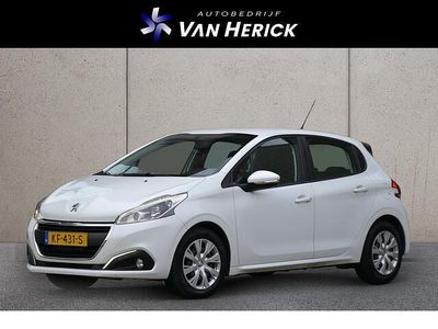 Wit Gebruikt 2016 Peugeot 208 Active Hatchback | € 6.745 (Eerlijke prijs)