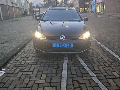 Zwart Gebruikt 2014 VW Golf VII Highline Stationwagen | € 7.500 (Goede deal)