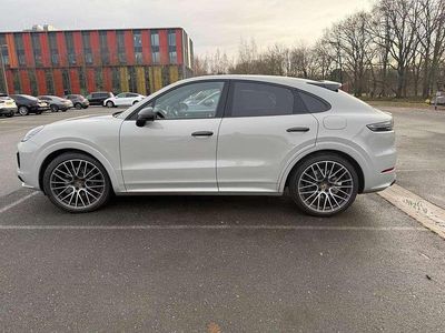 Grijs Occasion 2022 Porsche Cayenne SUV | € 79.500 (Eerlijke prijs)