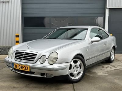 Mercedes 200