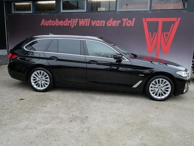 Zwart Gebruikt 2022 BMW 530e Luxury Line Stationwagen | € 35.900 (Super prijs)
