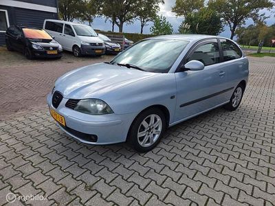 Blauw Gebruikt 2004 Seat Ibiza Sport Hatchback | € 1.399 (Eerlijke prijs)
