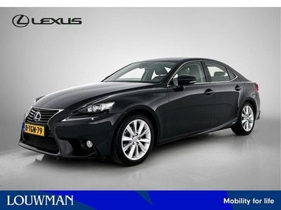 Lexus IS300h