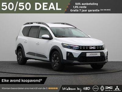 Wit Nieuw 2025 Dacia Jogger Expression MPV | € 31.275 (Eerlijke prijs)