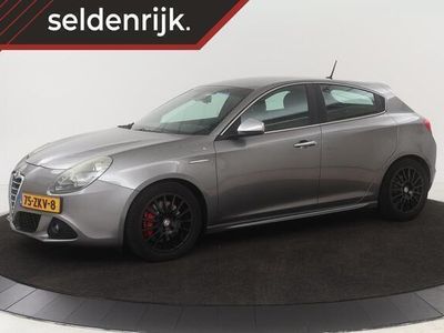 tweedehands Alfa Romeo Giulietta 1.4 T Executive | Leder | PDC | Navigatie | Climate control