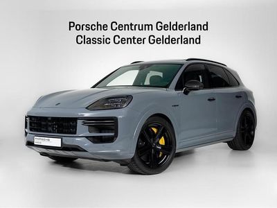 Gebruikt 2024 Porsche Cayenne Turbo E-Hybrid SUV | € 199.900 (Eerlijke prijs)