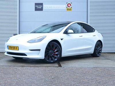Wit Gebruikt 2022 Tesla Model 3 Performance Sedan | € 34.999 (Eerlijke prijs)