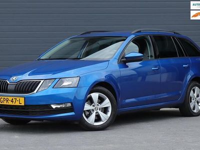 Blauw Occasion 2018 Skoda Octavia Stationwagen | € 15.950 (Eerlijke prijs)