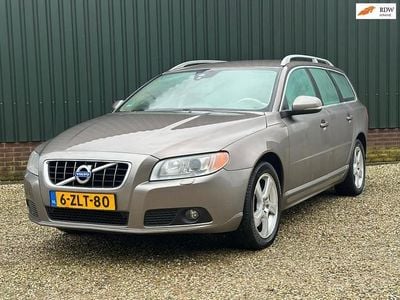 Grijs (metallic) Occasion 2012 Volvo V70 Summum Stationwagen | € 12.950