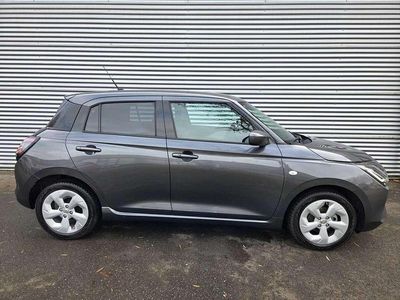Grijs Gebruikt 2024 Suzuki Swift Hatchback | € 19.750 (Eerlijke prijs)