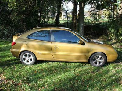 Occasion Citroën Xsara VTR Sport 109 PK (80 kW) 2000 Geel Hatchback