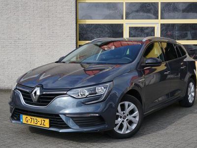 tweedehands Renault Mégane IV Estate 1.3 TCe Limited BJ2019 Lmv 16" | Led | Pdc | Navi | Keyless entry | Climate control | cruise control | Extra getint glas